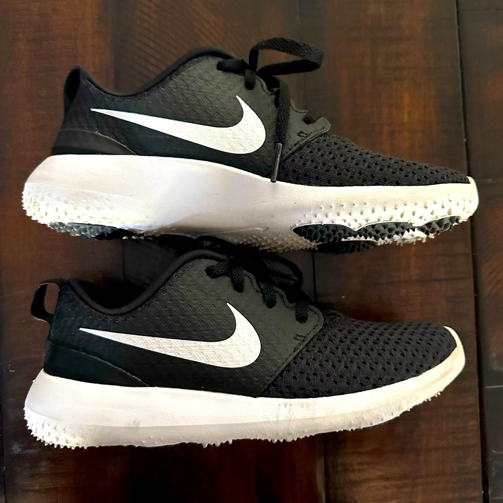 Nike Youth Roshe Golf Shoes